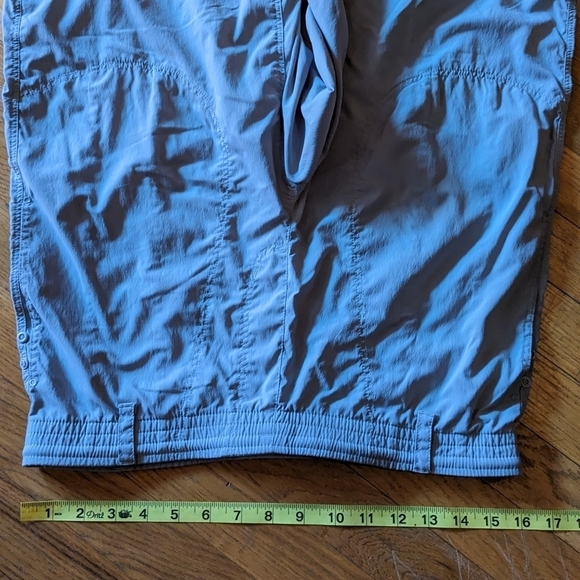 Patagonia XS Light‎ Sage Green Fly Fishing Logo Shorts - Picture 9 of 11